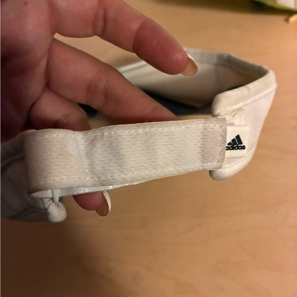 Adidas White Gray Visor tennis white gray stretch brim hat cap - Picture 2 of 5